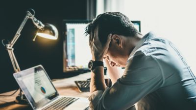 homme-burn-out